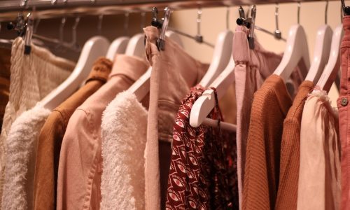 clothes-3987460_1280 (2)